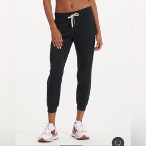 Vuori Performance Joggers